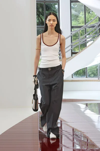 Look 2